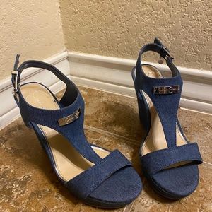 Navy blue heels